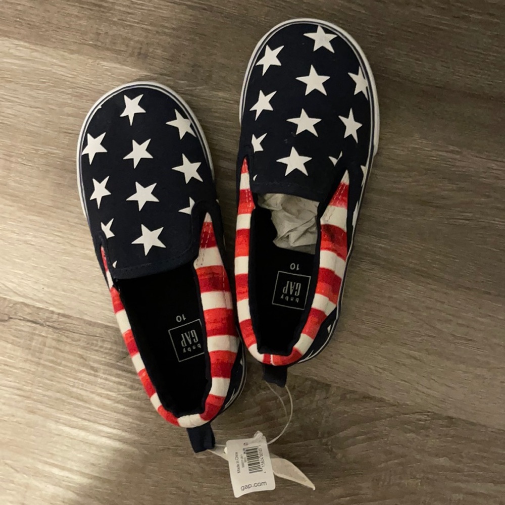 Boys gap shoes